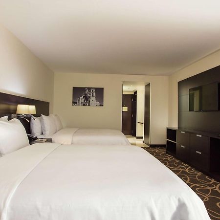 ดับเบิลทรี บาย ฮิลตัน โตลูกา Hotel โทลุกา ภายนอก รูปภาพ