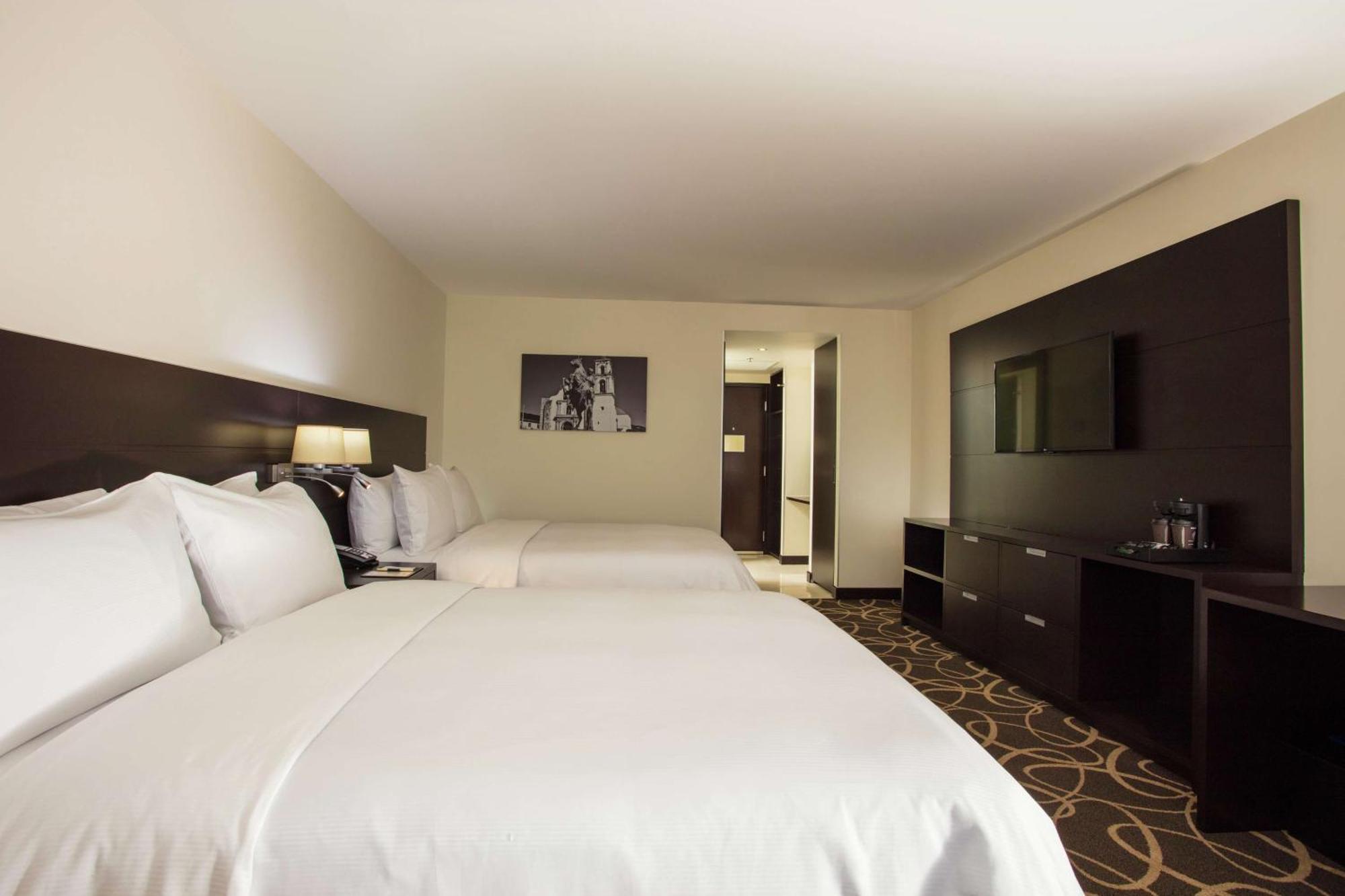 ดับเบิลทรี บาย ฮิลตัน โตลูกา Hotel โทลุกา ภายนอก รูปภาพ