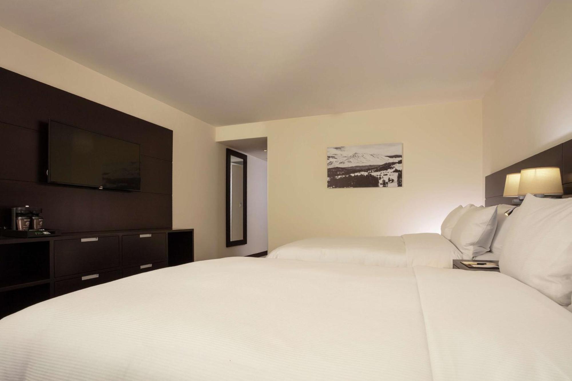 ดับเบิลทรี บาย ฮิลตัน โตลูกา Hotel โทลุกา ภายนอก รูปภาพ