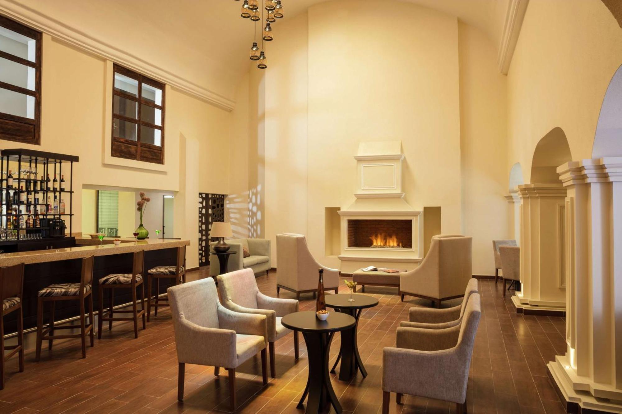 ดับเบิลทรี บาย ฮิลตัน โตลูกา Hotel โทลุกา ภายนอก รูปภาพ