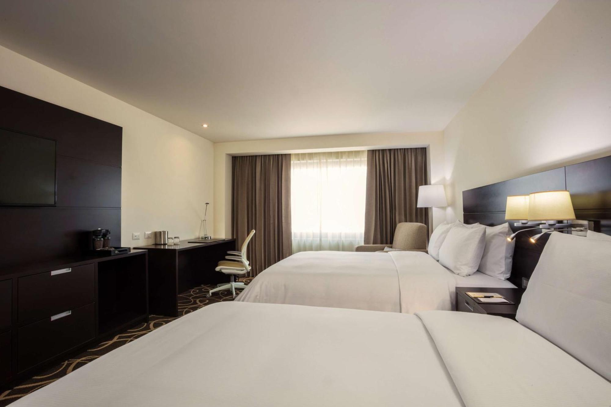 ดับเบิลทรี บาย ฮิลตัน โตลูกา Hotel โทลุกา ภายนอก รูปภาพ
